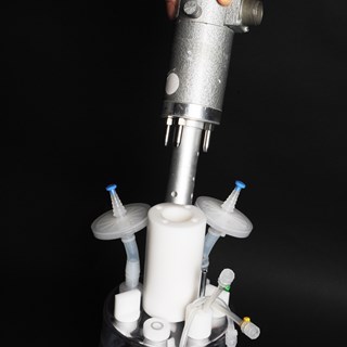 Applikon P100 Mounted On Cellvessel